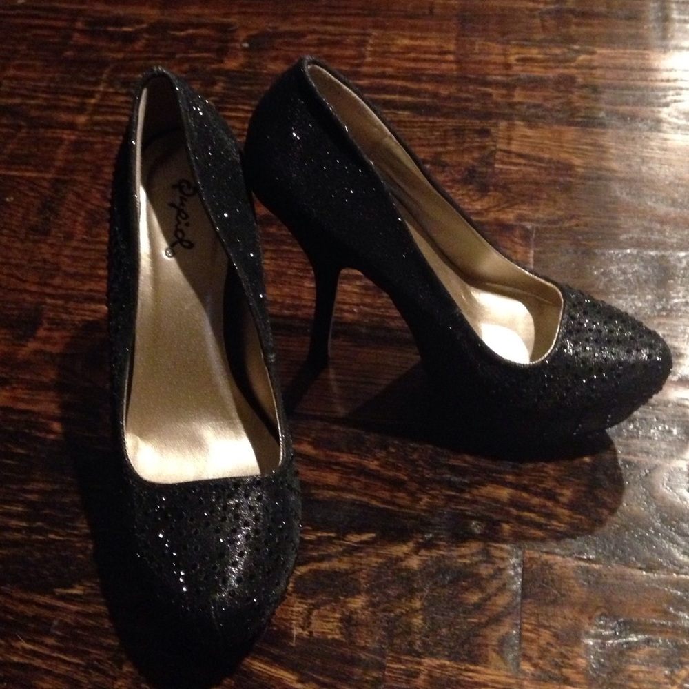 Like New Gorgeous Black Heels